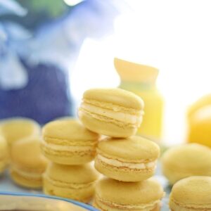 macarons, yellow, lemon, treat, sweets, cookies, biscuits, french, pastry, food, colorful, macaroons, snack, dessert