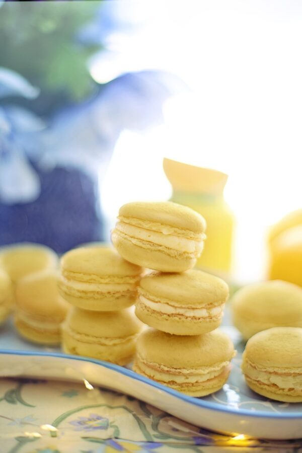 macarons, yellow, lemon, treat, sweets, cookies, biscuits, french, pastry, food, colorful, macaroons, snack, dessert